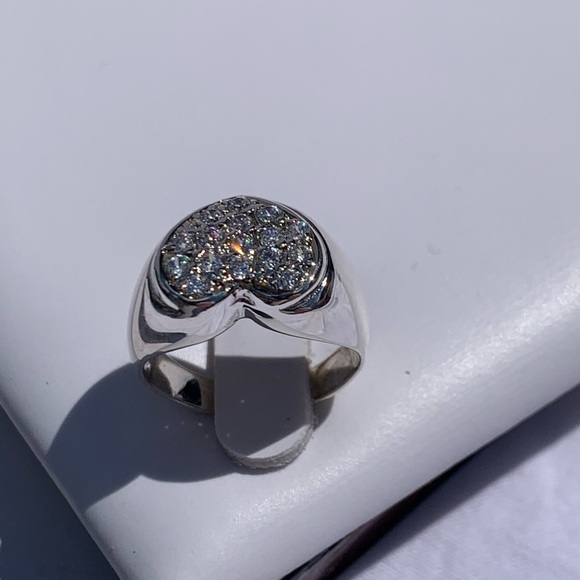 Beautiful Hart Ring With Hi End Cubic Zirconium ❤️ - Picture 7 of 12